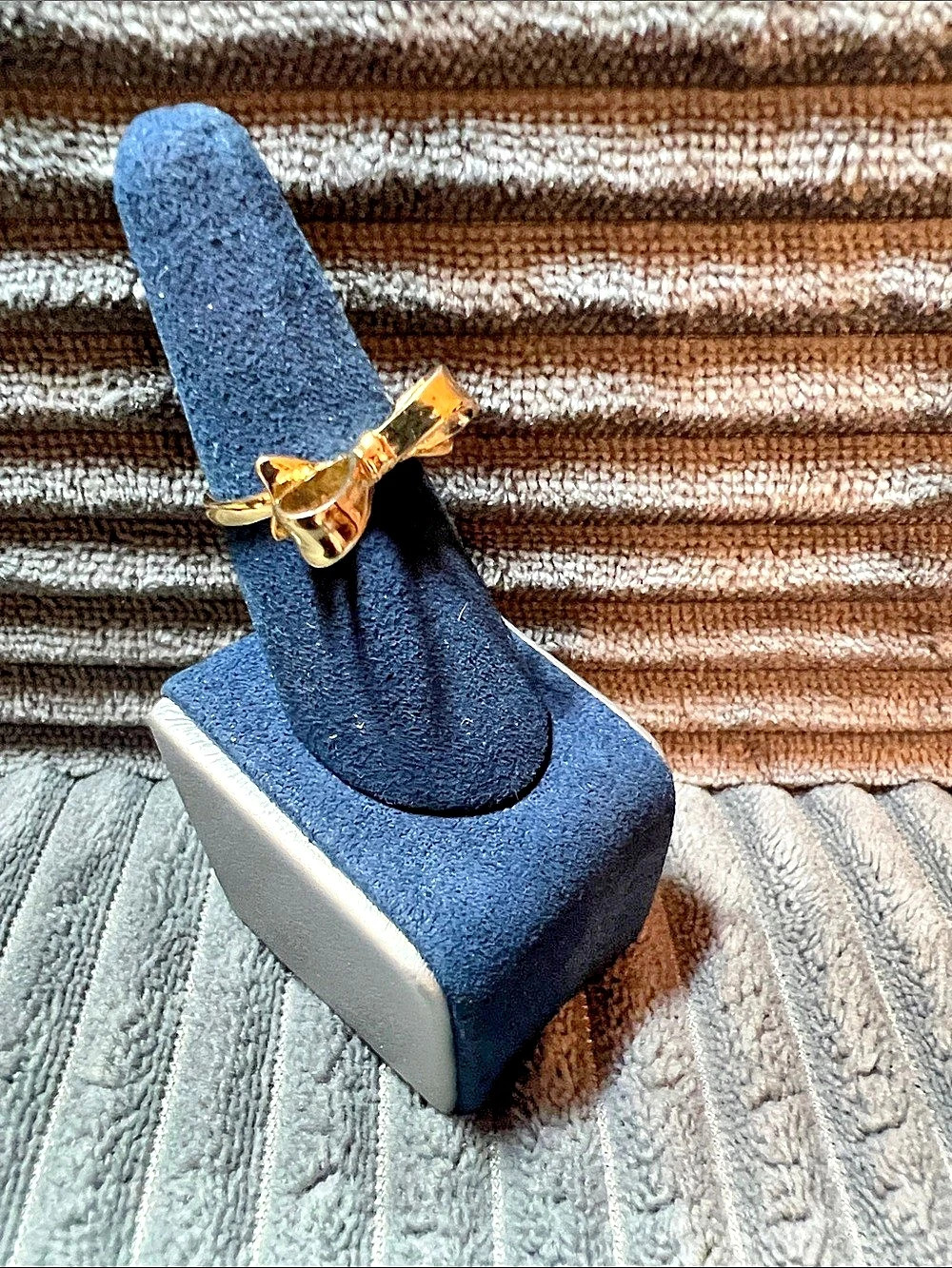 Kate Spade Gold-Tone Bow Ring Size 6